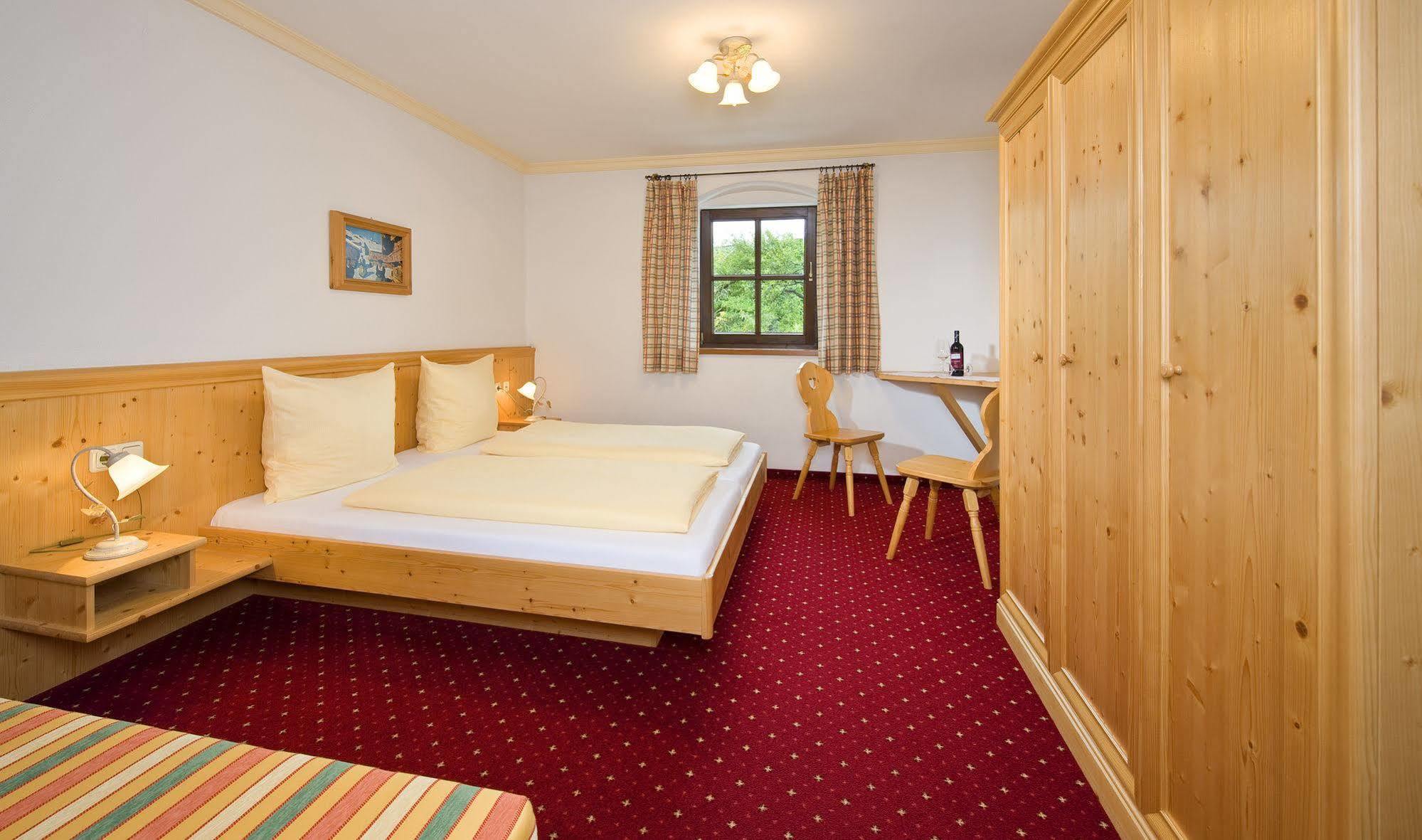 Hotel Reitlwirt ブリクセン イン ターレ 部屋 写真